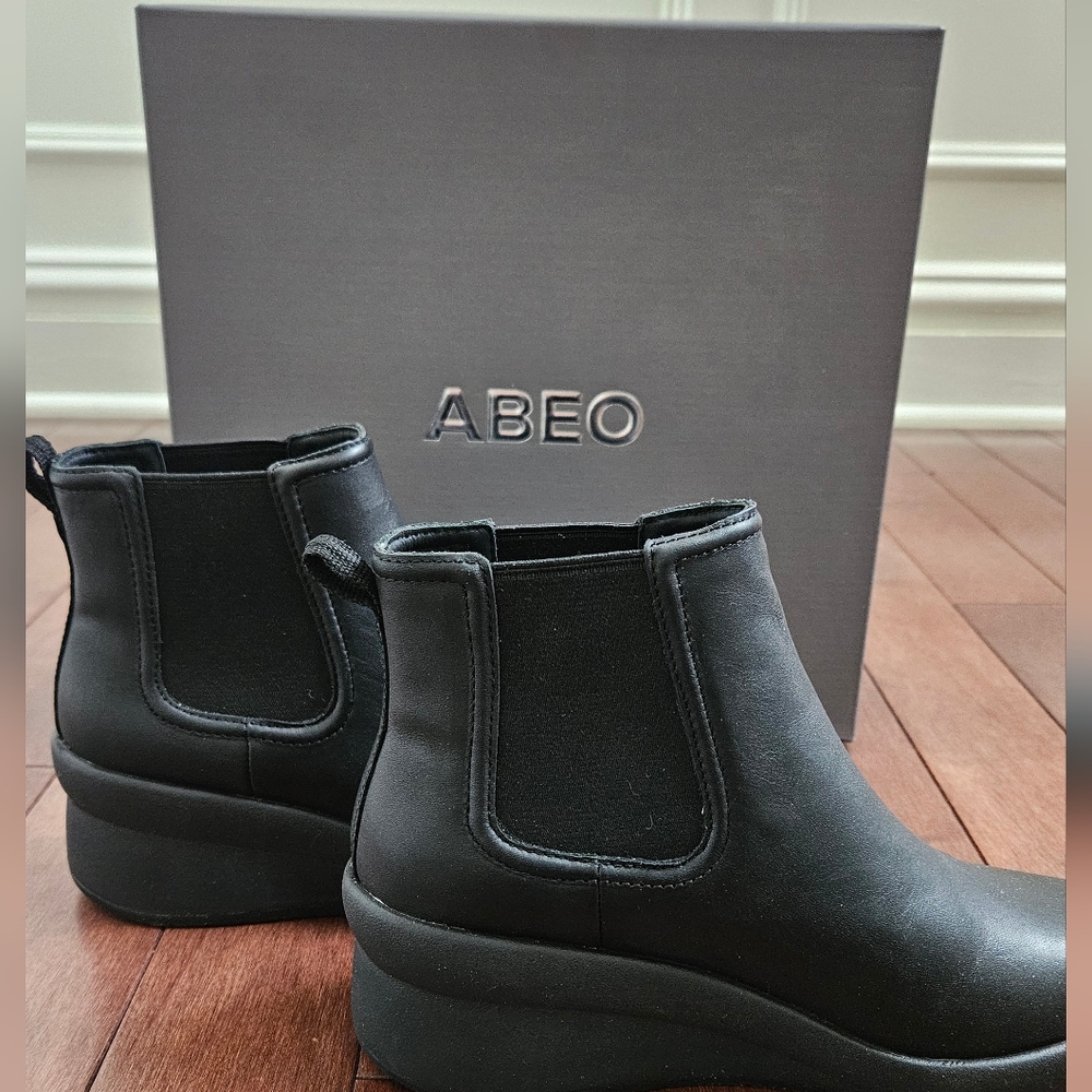 NEW! Abeo Women's Passage Chelsea Boots